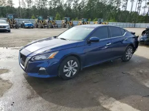 Nissan Altima S 2.5L 4 2021