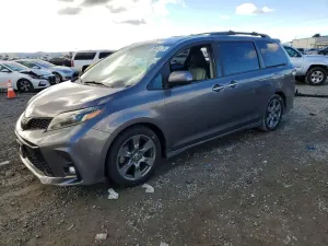 Toyota Sienna SE 3.5L 6 2019