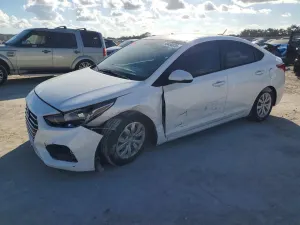 Hyundai Accent SE 1.6L 4 2022
