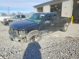 Chevrolet Silverado 1500 C1500 LS 4.8L 8 2012