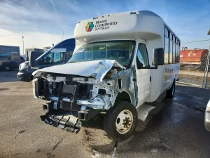 Ford Econoline E450 SUPER DUTY CUTAWAY VAN 6.8L 10 2019
