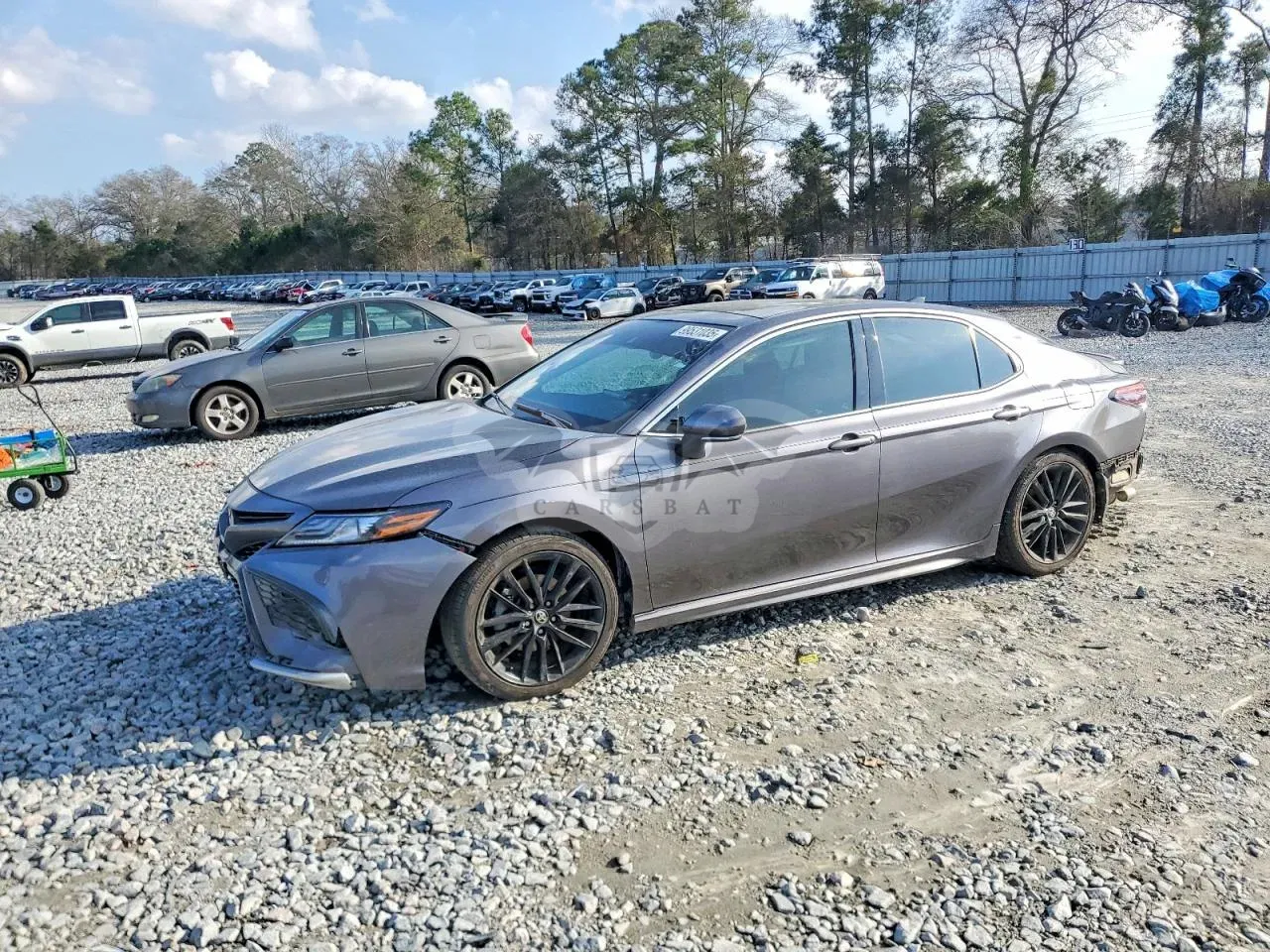 Toyota Camry XSE 2.5L 4 2021