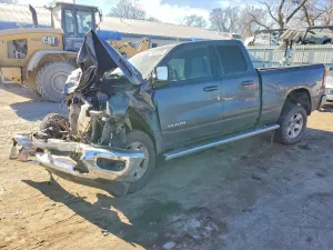 RAM 1500 BIG HORN/LONE STAR 5.7L 8 2022