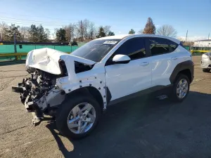 Hyundai Kona SE 2.0L 4 2024