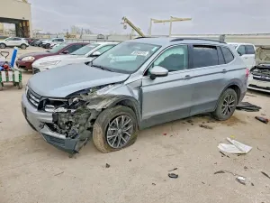 Volkswagen Tiguan SE 2.0L 4 2019