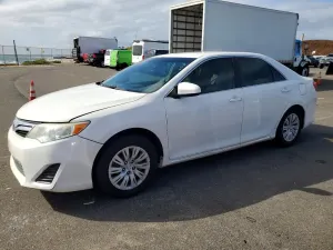 Toyota Camry BASE 2.5L 4 2012
