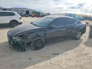 Nissan Altima S 2.5L 4 2025