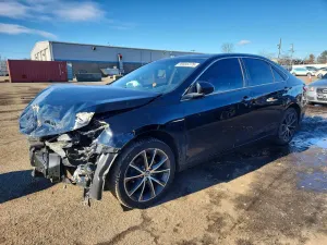Toyota Camry LE 2.5L 4 2016