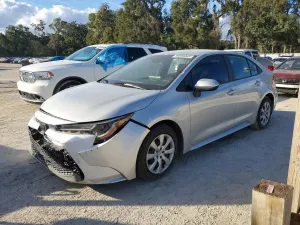 Toyota Corolla LE 1.8L 4 2021