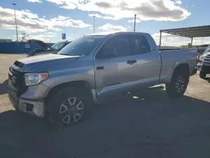 Toyota Tundra DOUBLE CAB SR 5.7L 8 2015