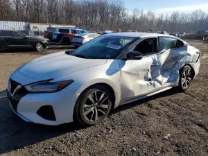 Nissan Maxima SV 3.5L 6 2021