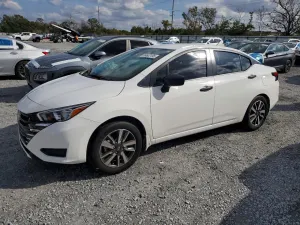 Nissan Versa S 1.6L 4 2024