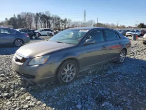 Toyota Avalon XL 3.5L 6 2007
