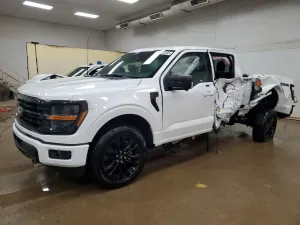 Ford F-150 XLT 2.7L 6 2025