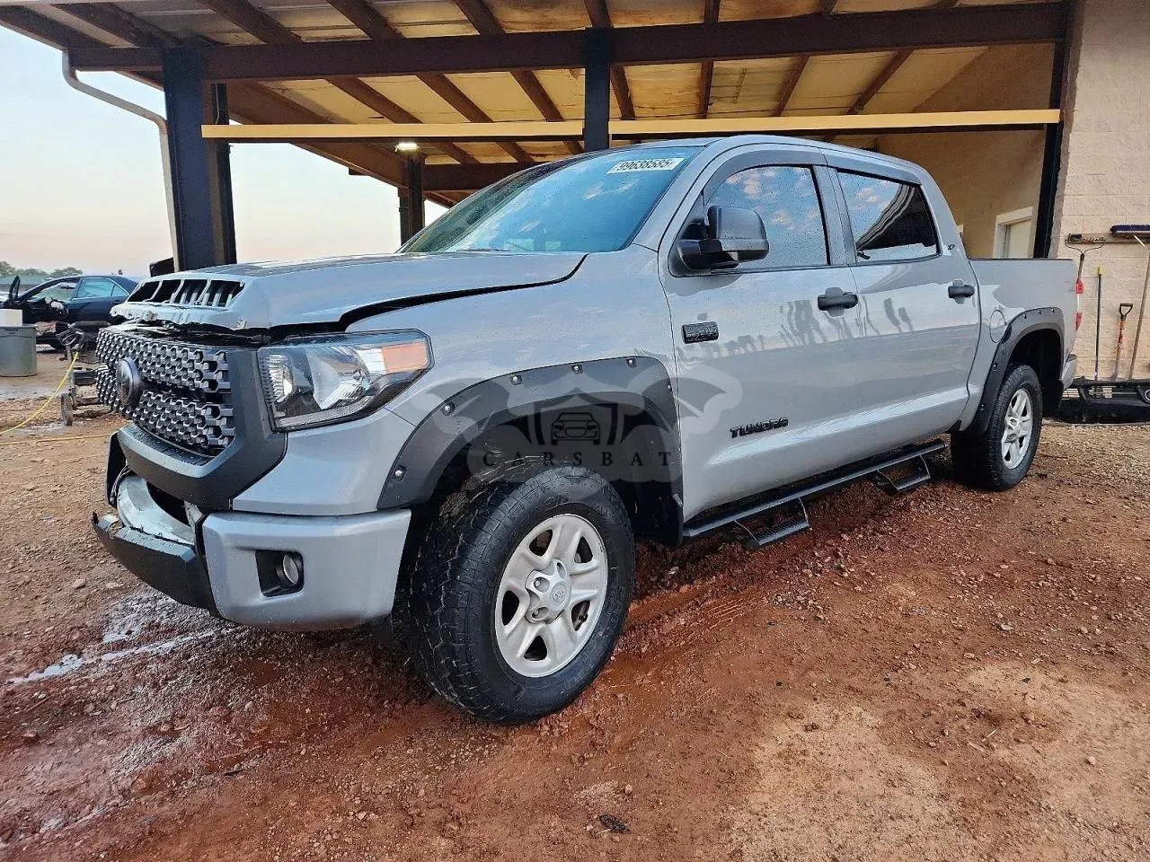 Toyota Tundra CREWMAX SR5 5.7L 8 2020