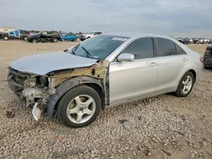 Toyota Camry BASE 2.5L 4 2010