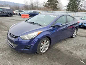 Hyundai Elantra GLS 1.8L 4 2013