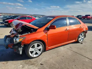 Toyota Corolla BASE 1.8L 4 2013