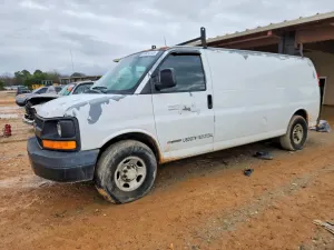 Chevrolet Express 6.0L 8 2005