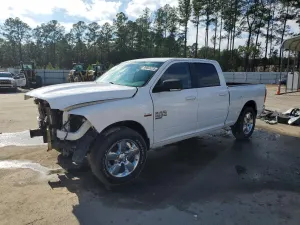 RAM 1500 SLT 5.7L 8 2019