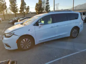 Chrysler Pacifica HYBRID LIMITED 3.6L 6 2021