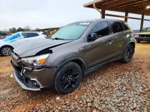 Mitsubishi Outlander ES 2.0L 4 2017