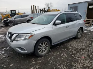 Nissan Pathfinder S 3.5L 6 2013