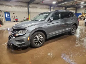 Volkswagen Tiguan SE 2.0L 4 2021