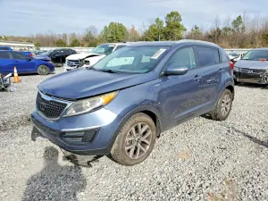 Kia Sportage LX 2.4L 4 2015