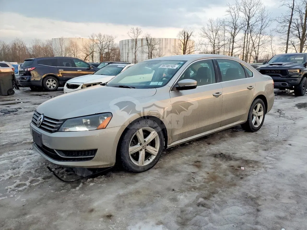 Volkswagen Passat SE 2.5L 5 2013