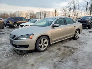 Volkswagen Passat SE 2.5L 5 2013