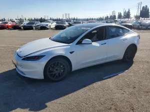 Tesla Model 3 2024