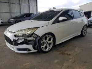 Ford Focus 2.0L 4 2013