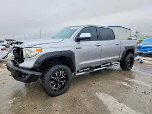 Toyota Tundra CREWMAX PLATINUM 5.7L 8 2014