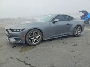 Ford Mustang 2.3L 4 2024