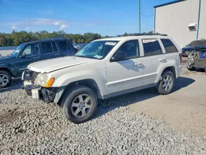 Jeep Grand Cherokee LAREDO 3.7L 6 2010