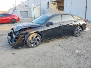 Hyundai Elantra SEL SPORT 2.0L 4 2025