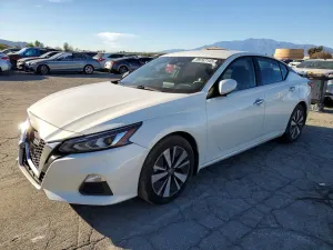 Nissan Altima SV 2.5L 4 2022