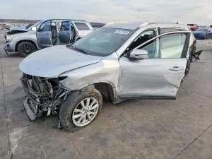 Nissan Rogue S 2.5L 4 2017