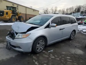 Honda Odyssey LX 3.5L 6 2013