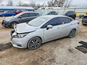 Nissan Versa SV 1.6L 4 2020