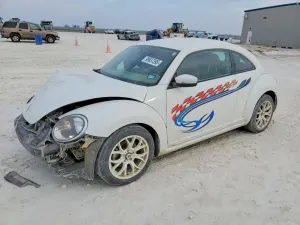 Volkswagen Beetle 2.5L 5 2013