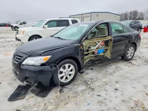 Toyota Camry BASE 2.5L 4 2011