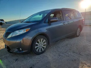 Toyota Sienna XLE 3.5L 6 2014