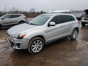 Mitsubishi Outlander ES 2.0L 4 2013