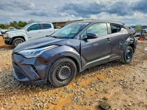 Toyota C-HR XLE 2.0L 4 2021