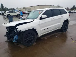 Jeep Grand Cherokee LAREDO 3.6L 6 2021