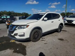 Nissan Rogue S 2.5L 4 2017