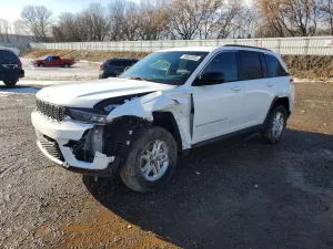 Jeep Grand Cherokee LAREDO 3.6L 6 2025