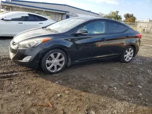 Hyundai Elantra GLS 1.8L 4 2013